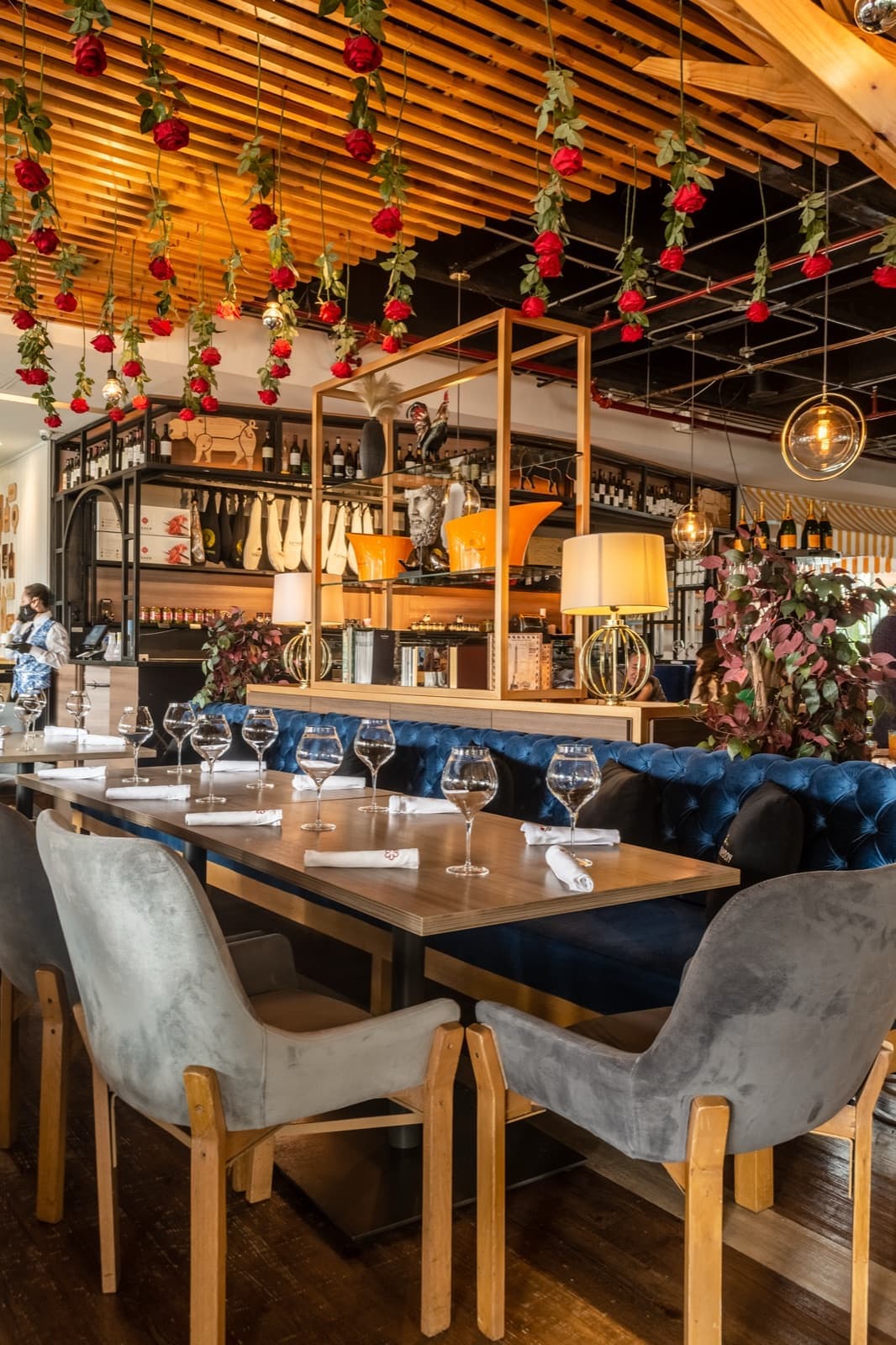 Team building gastronómico en Bogotá: qué taller elegir según el tamaño del equipo